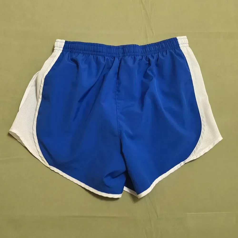Nike girls large